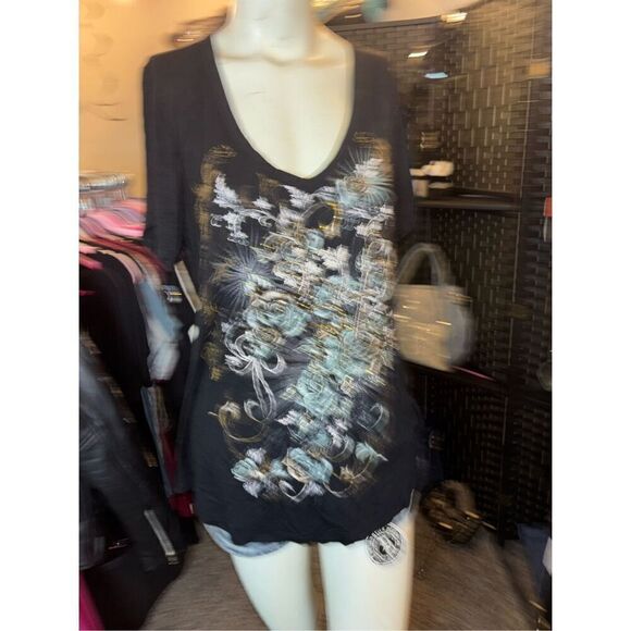 Liberty Wear Faith and Roses Rhinestone Tee - Picture 1 of 4